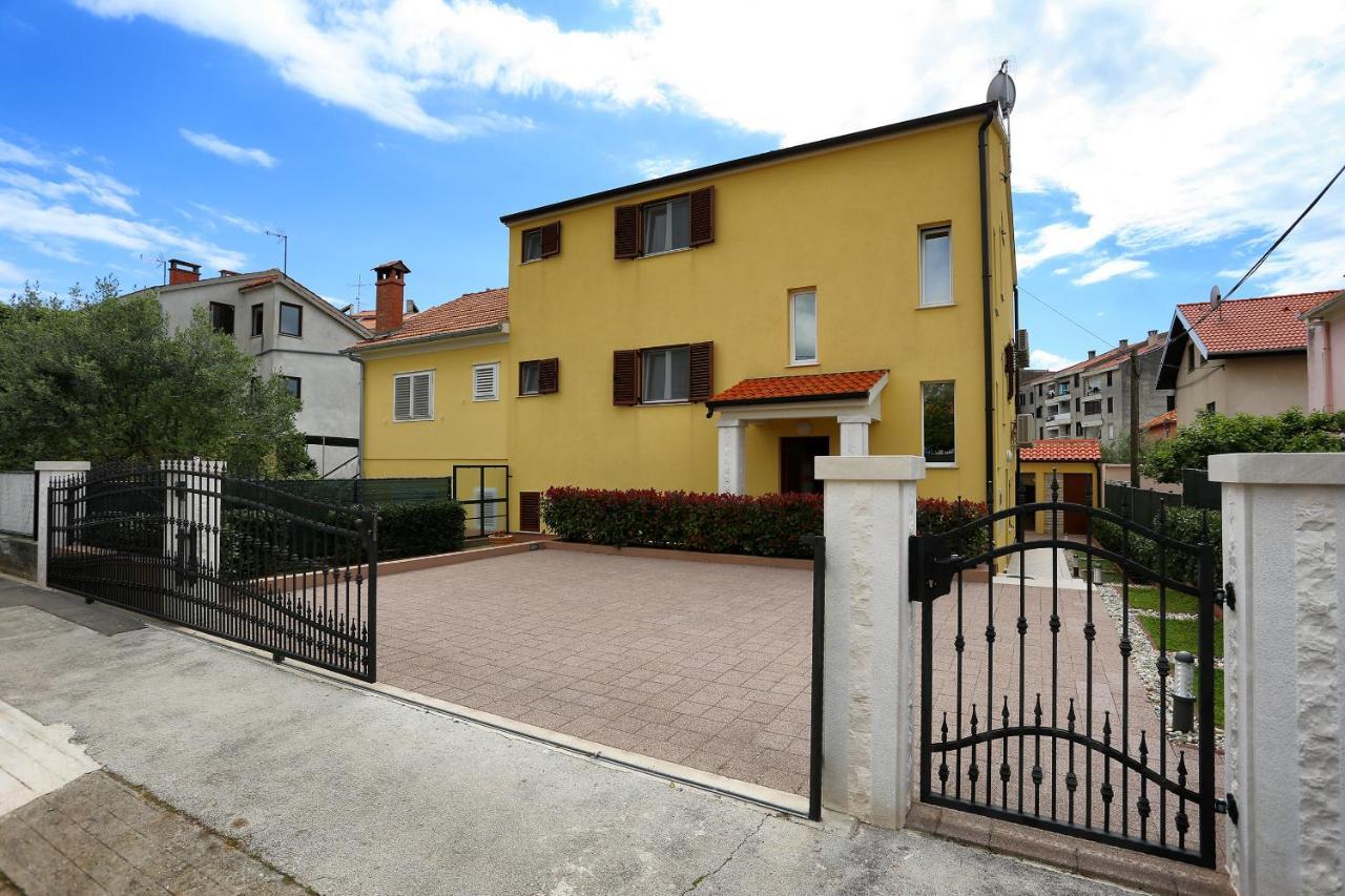 Apartments Ivana - Iva Задар Екстериор снимка