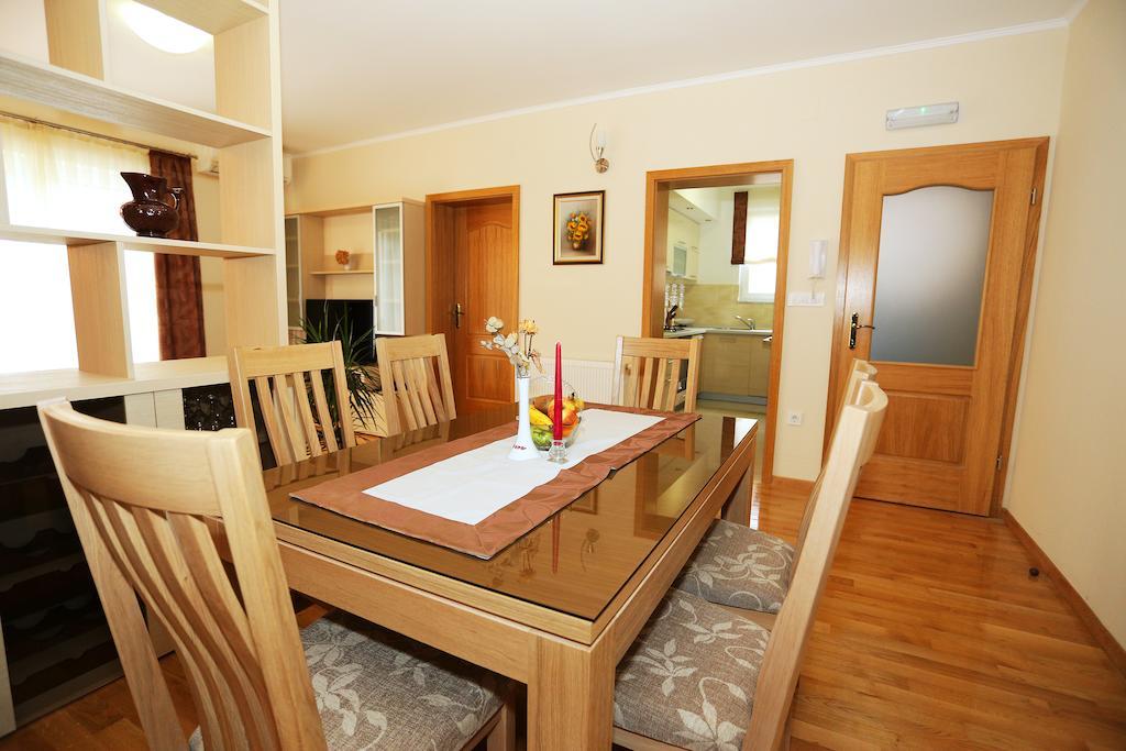 Apartments Ivana - Iva Задар Стая снимка
