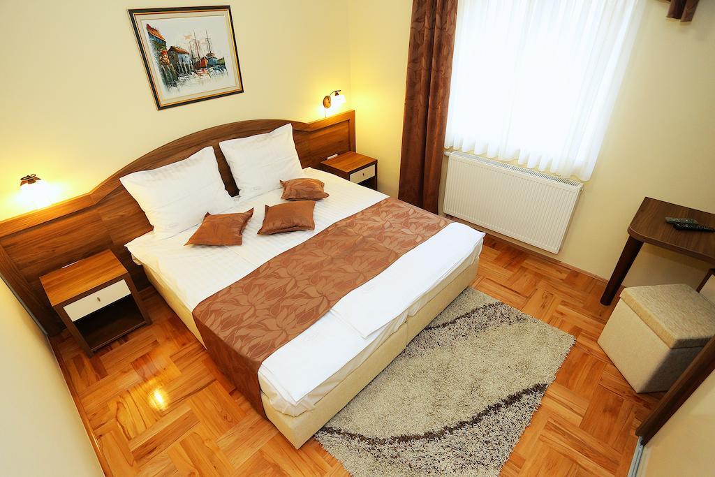 Apartments Ivana - Iva Задар Стая снимка