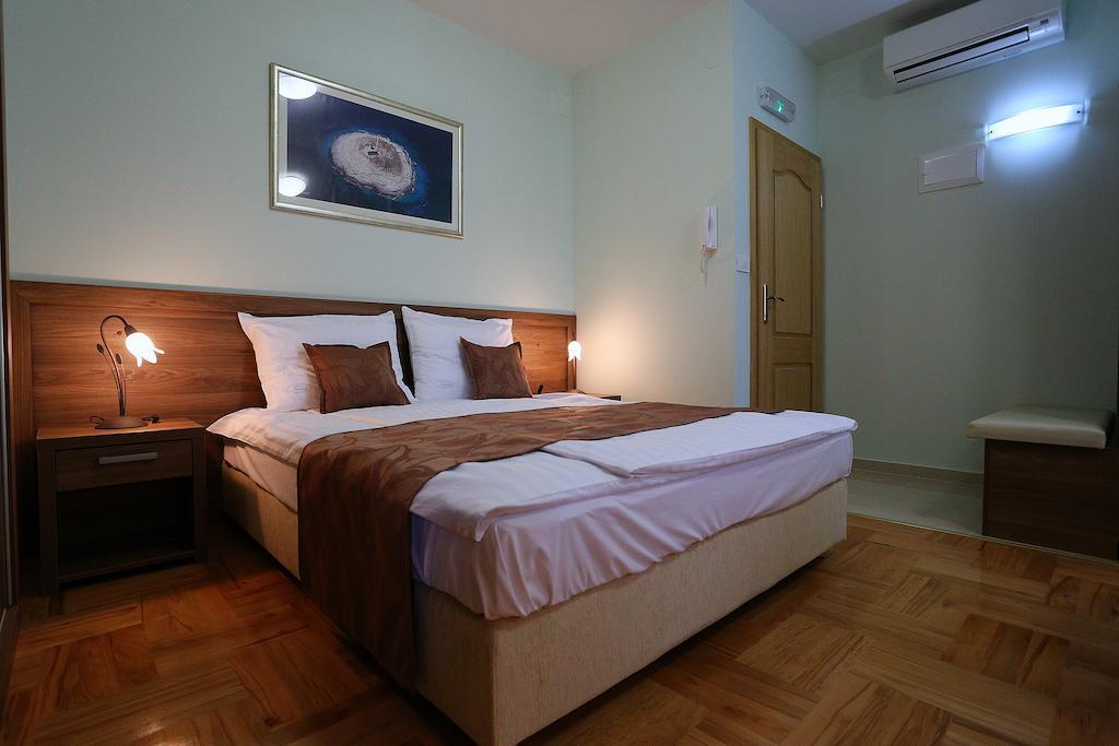 Apartments Ivana - Iva Задар Стая снимка