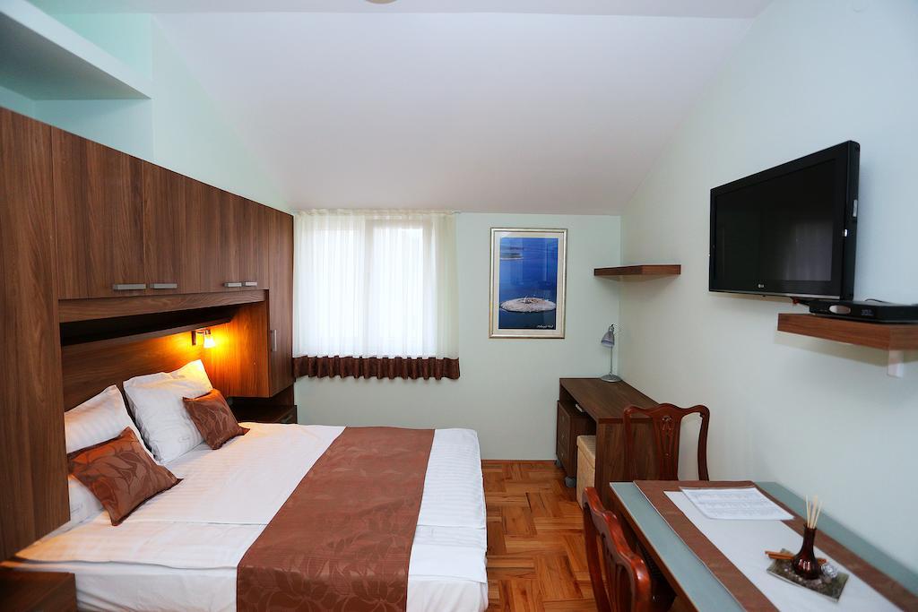 Apartments Ivana - Iva Задар Екстериор снимка